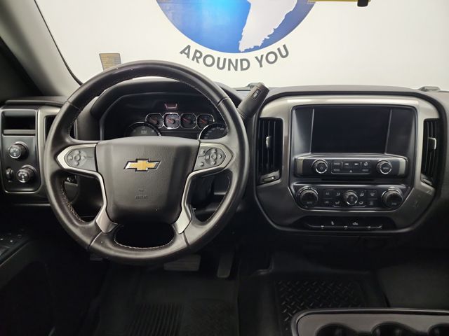 2018 Chevrolet Silverado 1500 LT photo 16