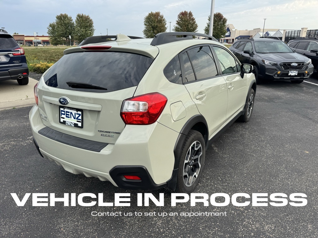 2017 Subaru Crosstrek 2.0i Limited photo 3
