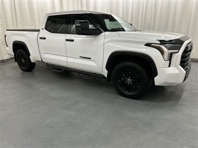 2022 Toyota Tundra SR5's photo