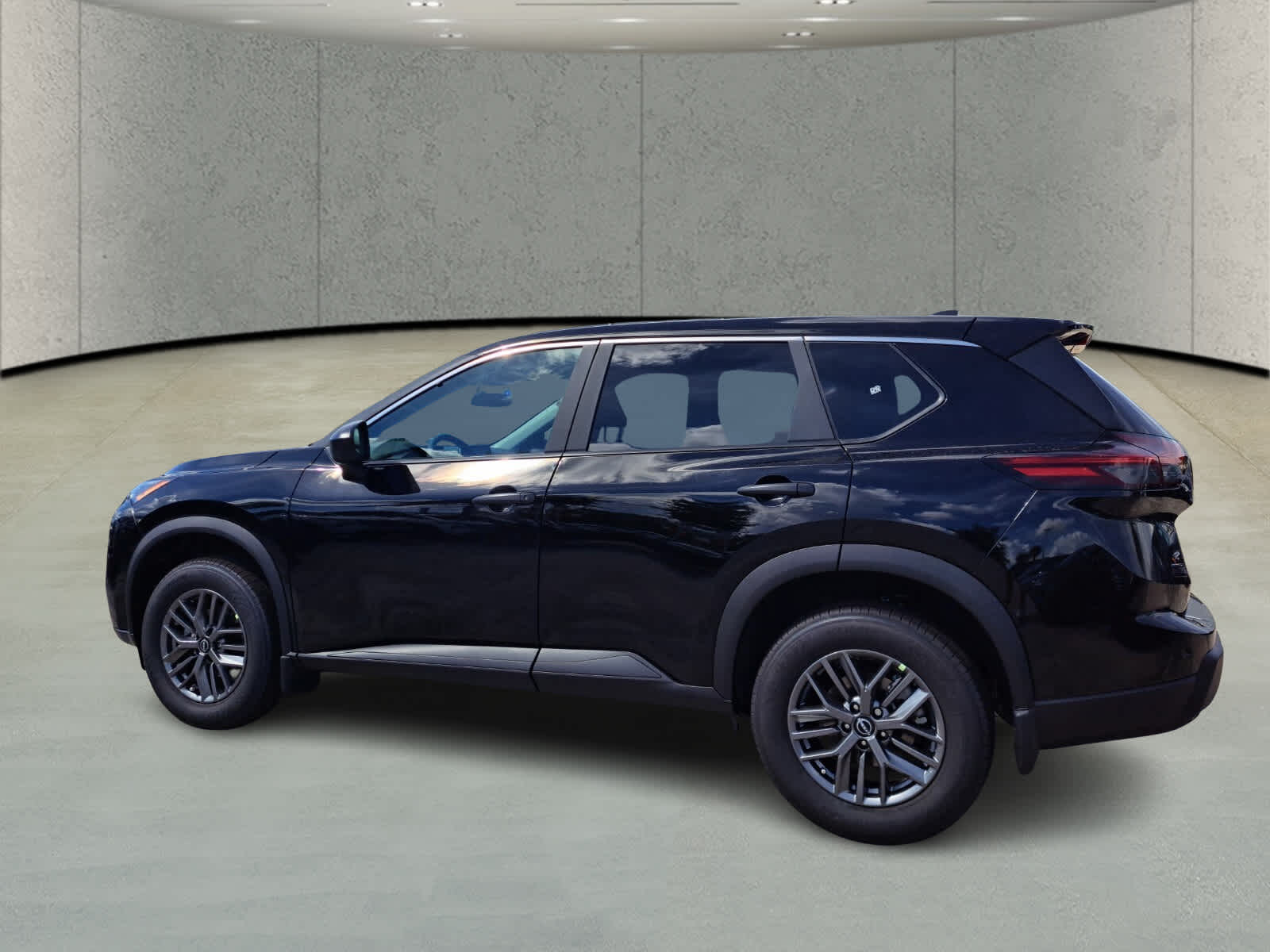 2026 Nissan Rogue S photo 8