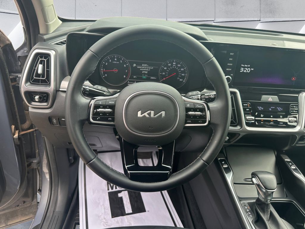 2023 Kia Sorento S photo 8