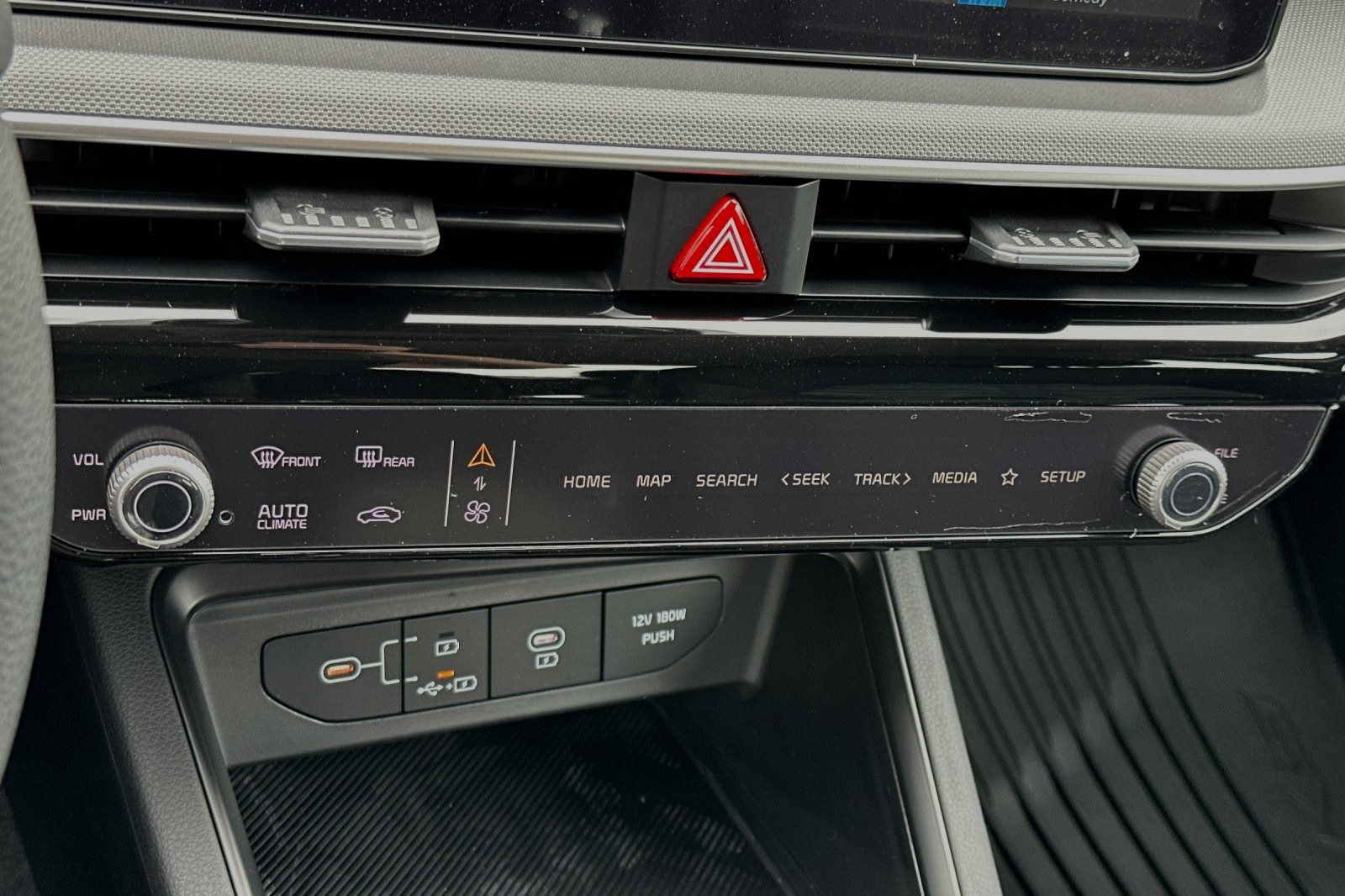 2025 Kia K5 LXS photo 15