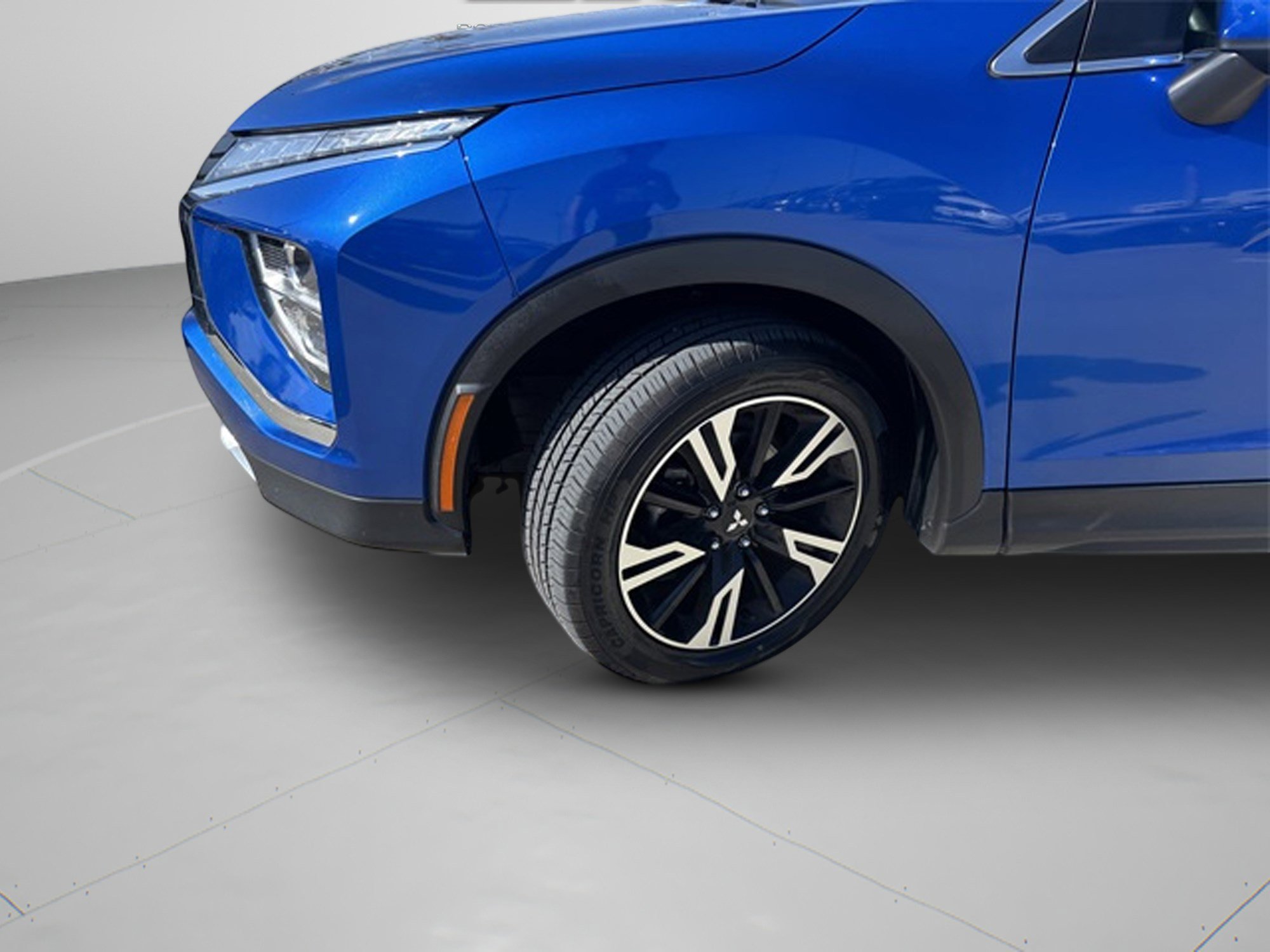 2024 Mitsubishi Eclipse Cross SE photo 9
