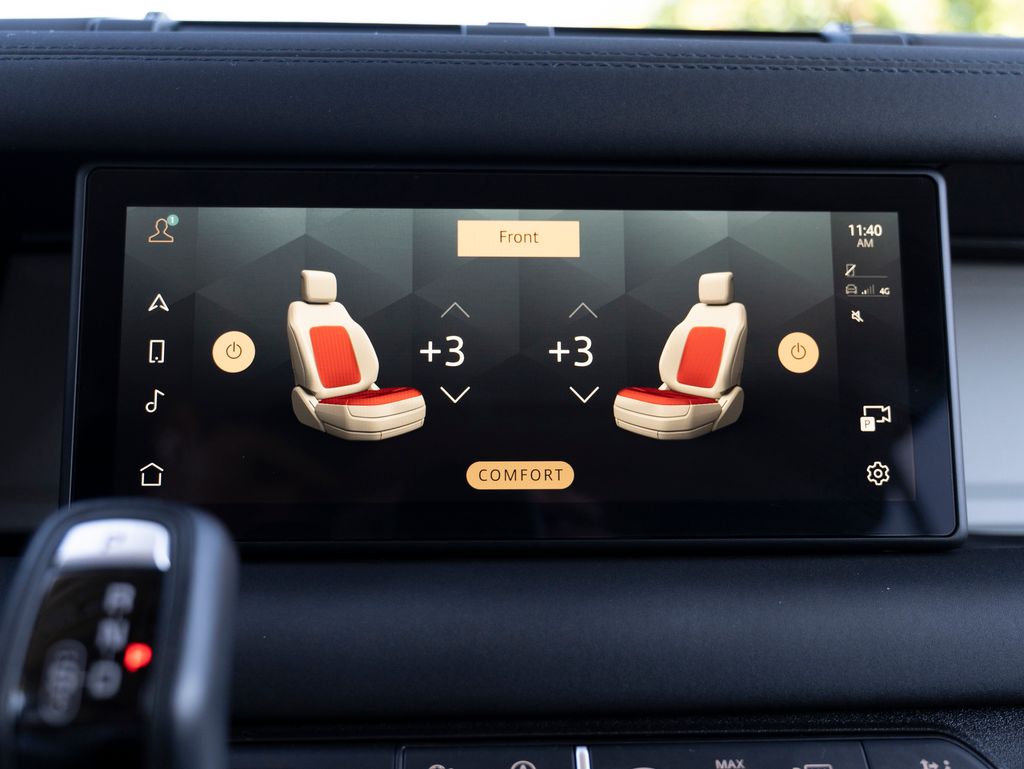 2024 Land Rover Defender 110 S photo 31