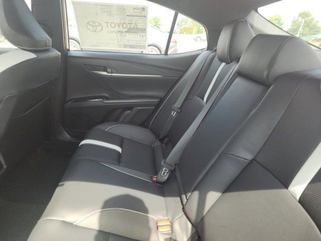 2025 Toyota Camry SE photo 10