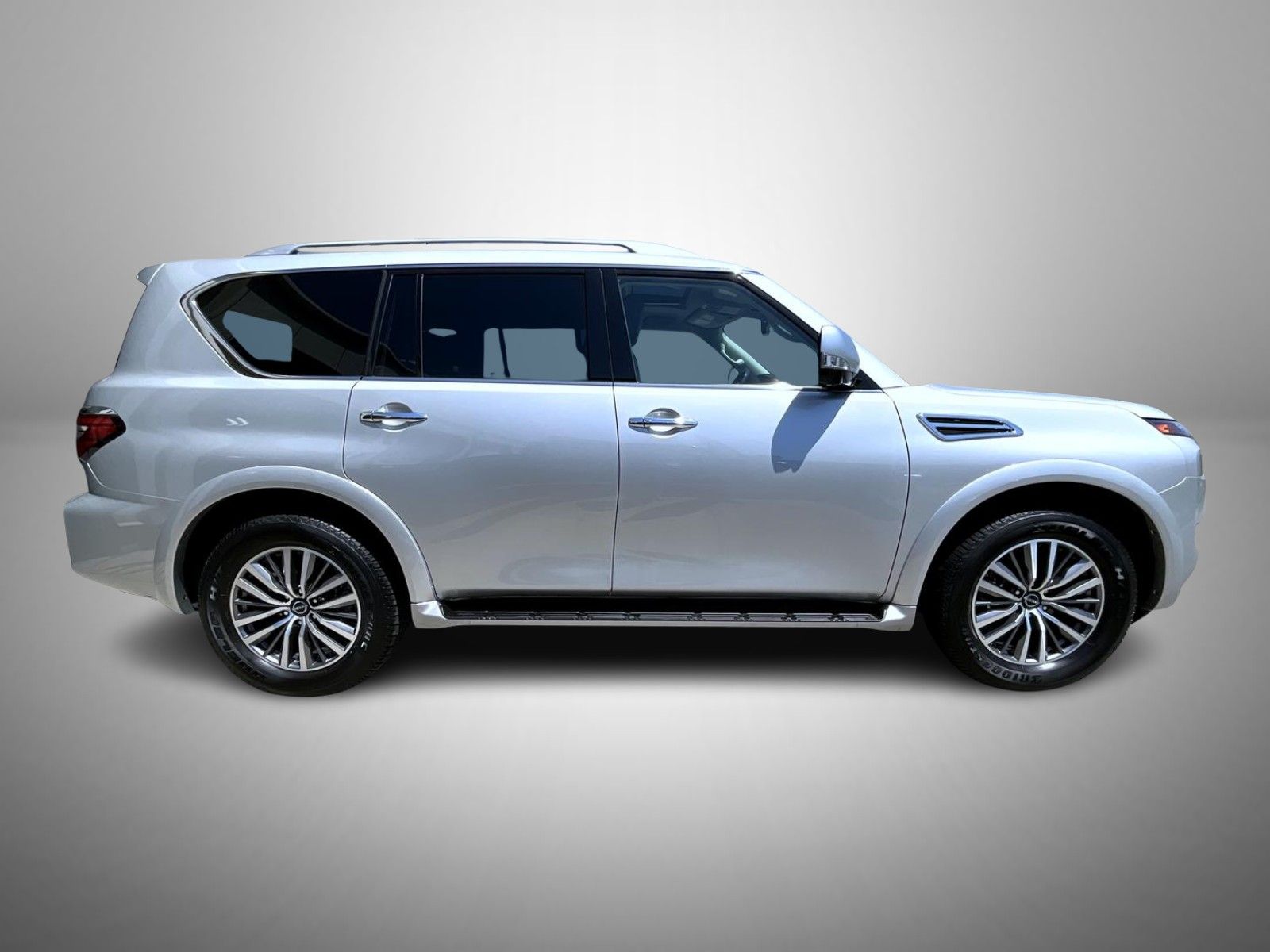 2024 Nissan Armada SL photo 2