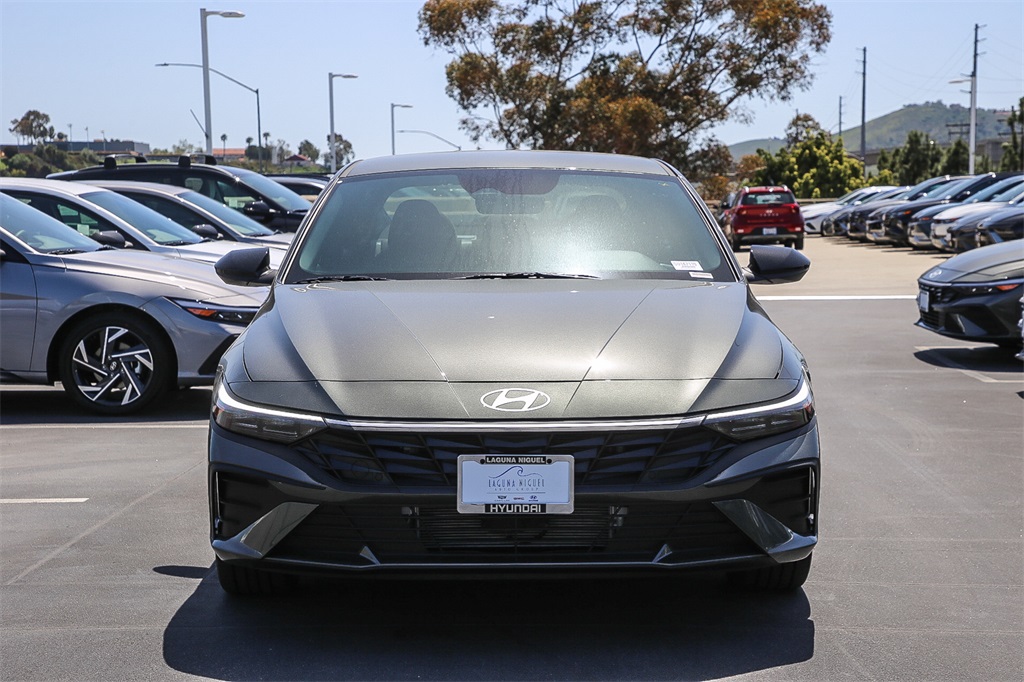 2025 Hyundai Elantra Hybrid SEL Sport photo 2