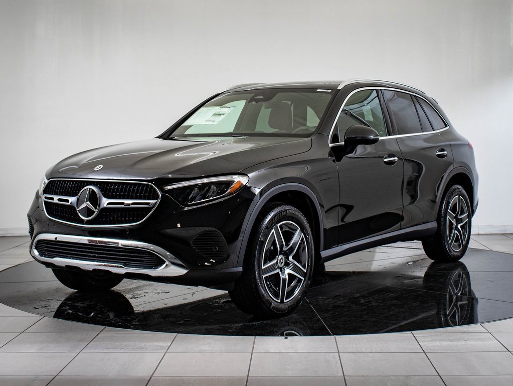2026 Mercedes-Benz GLC Base's photo