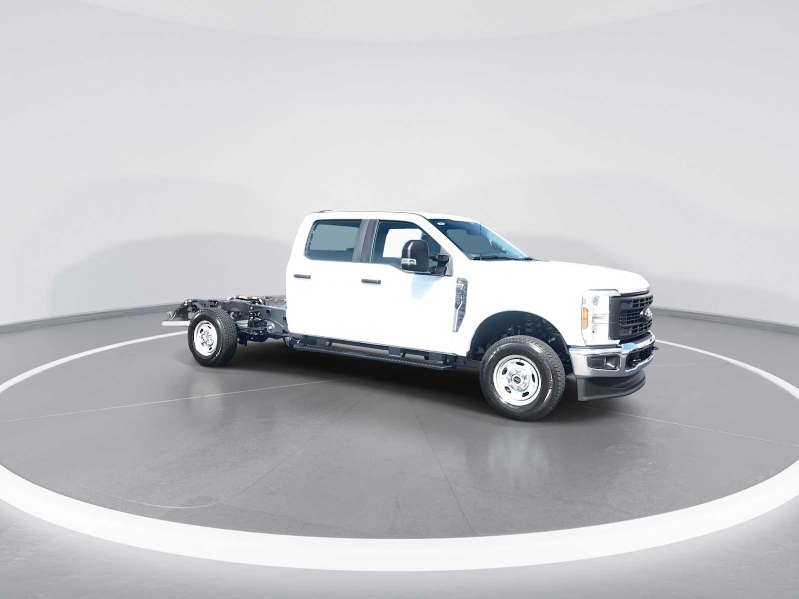 2025 Ford F-250 XL photo 2
