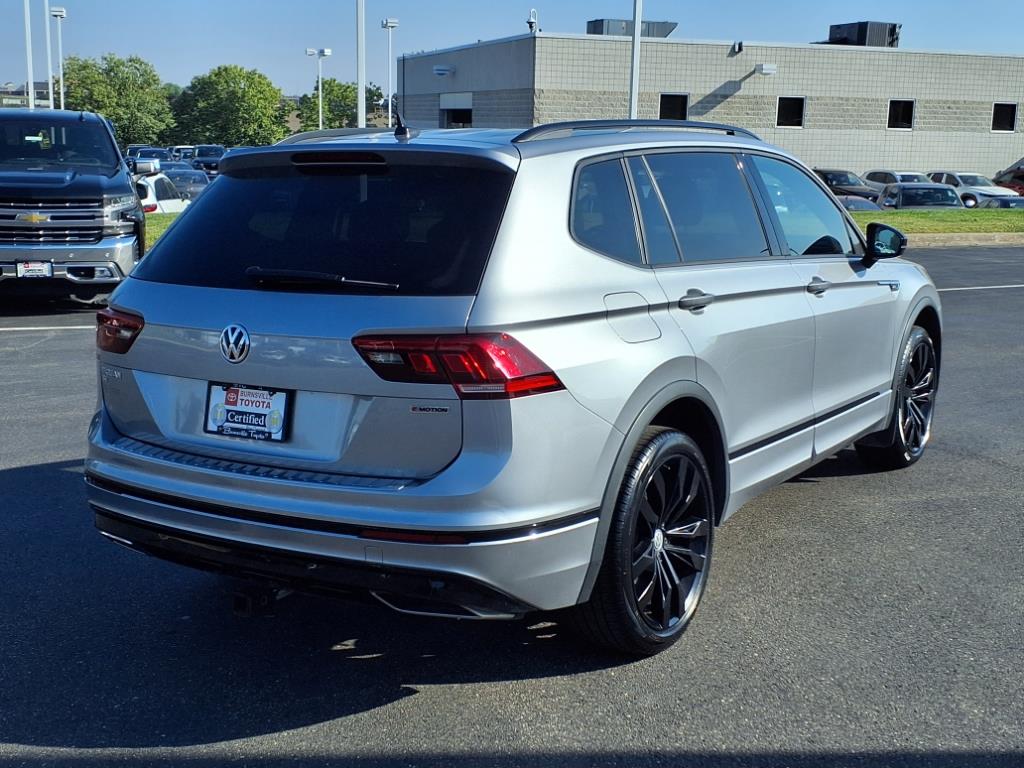2020 Volkswagen Tiguan SE R-Line Black photo 3