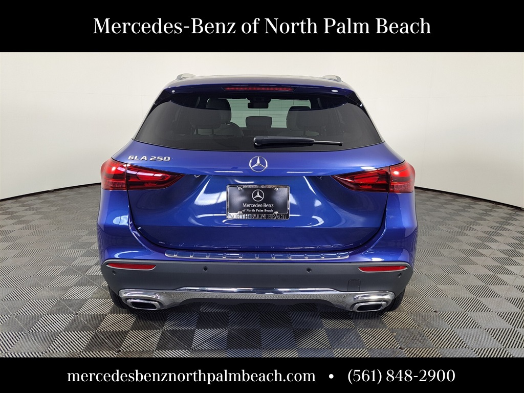 2025 Mercedes Benz GLA 250 photo 3