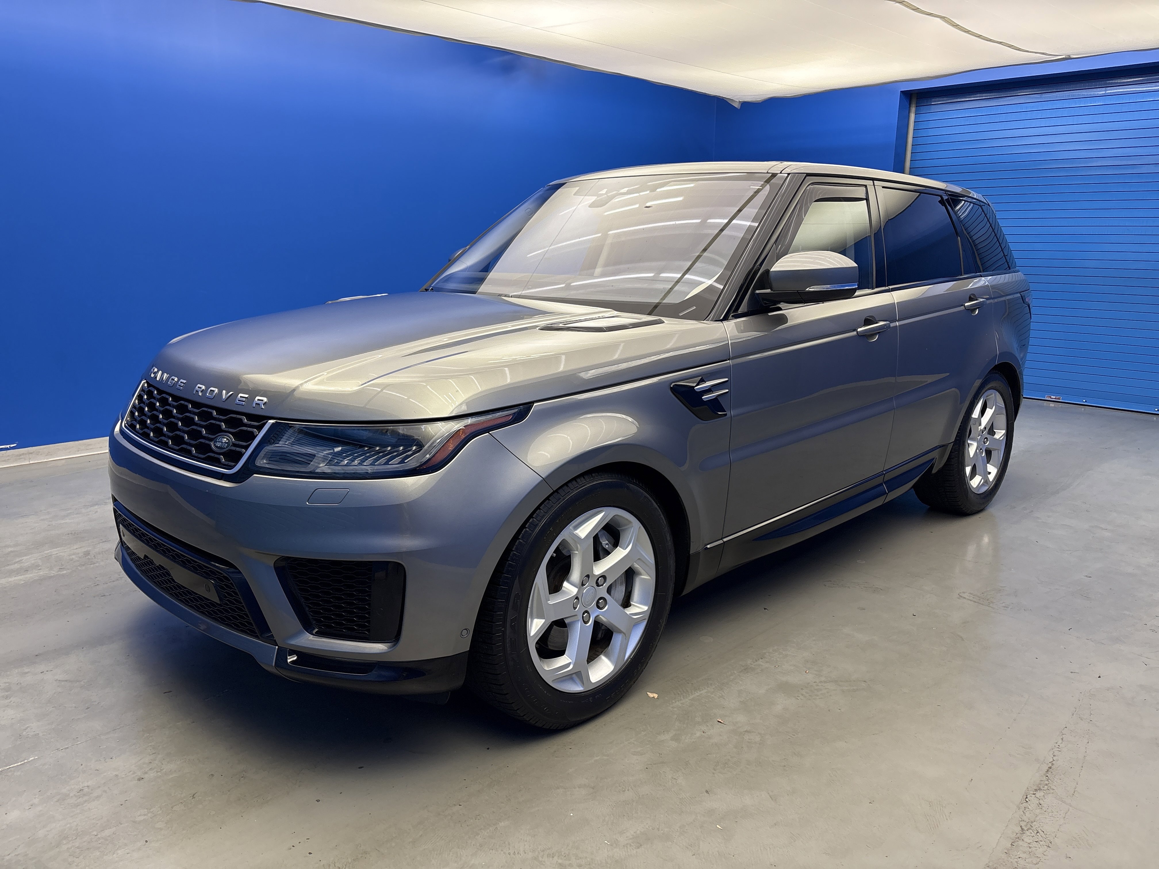 2019 Land Rover Range Rover Sport HSE photo 3