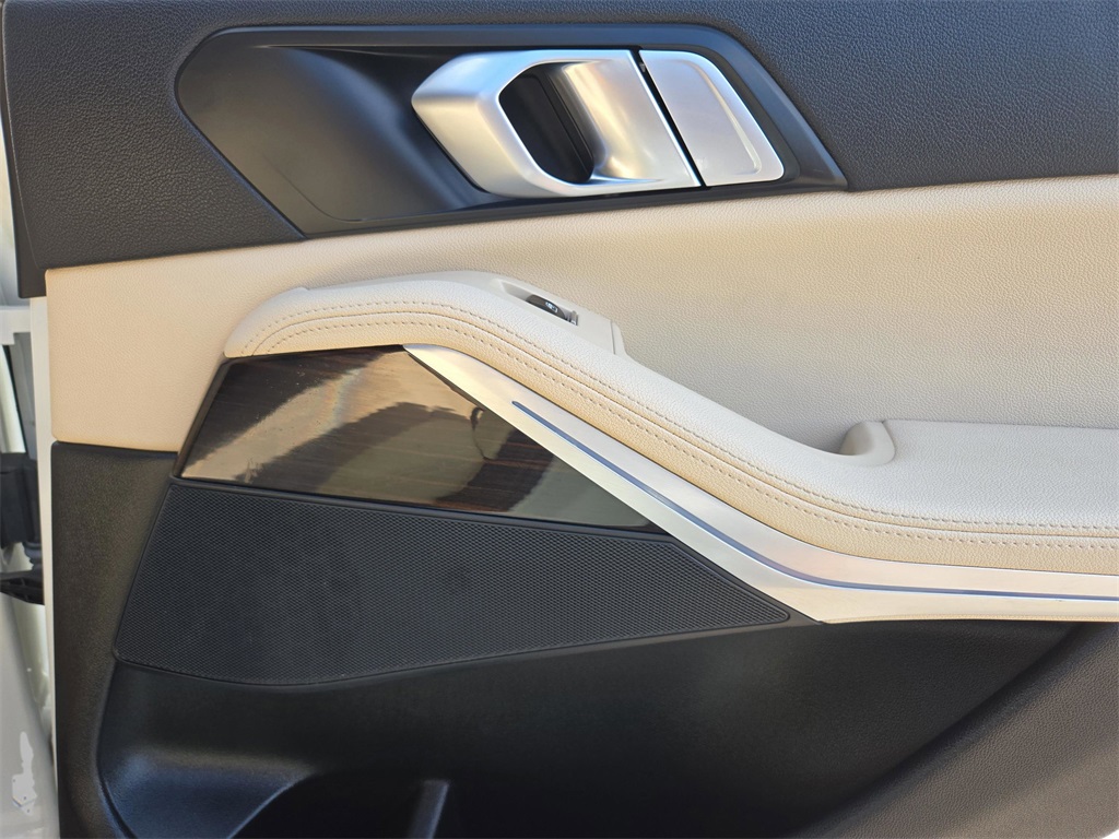 2021 Bmw X5 xDrive45e photo 16