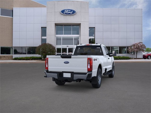 2025 Ford F-350 photo 8