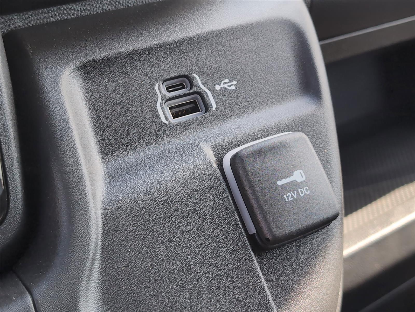 2025 Ram ProMaster 1500 photo 18