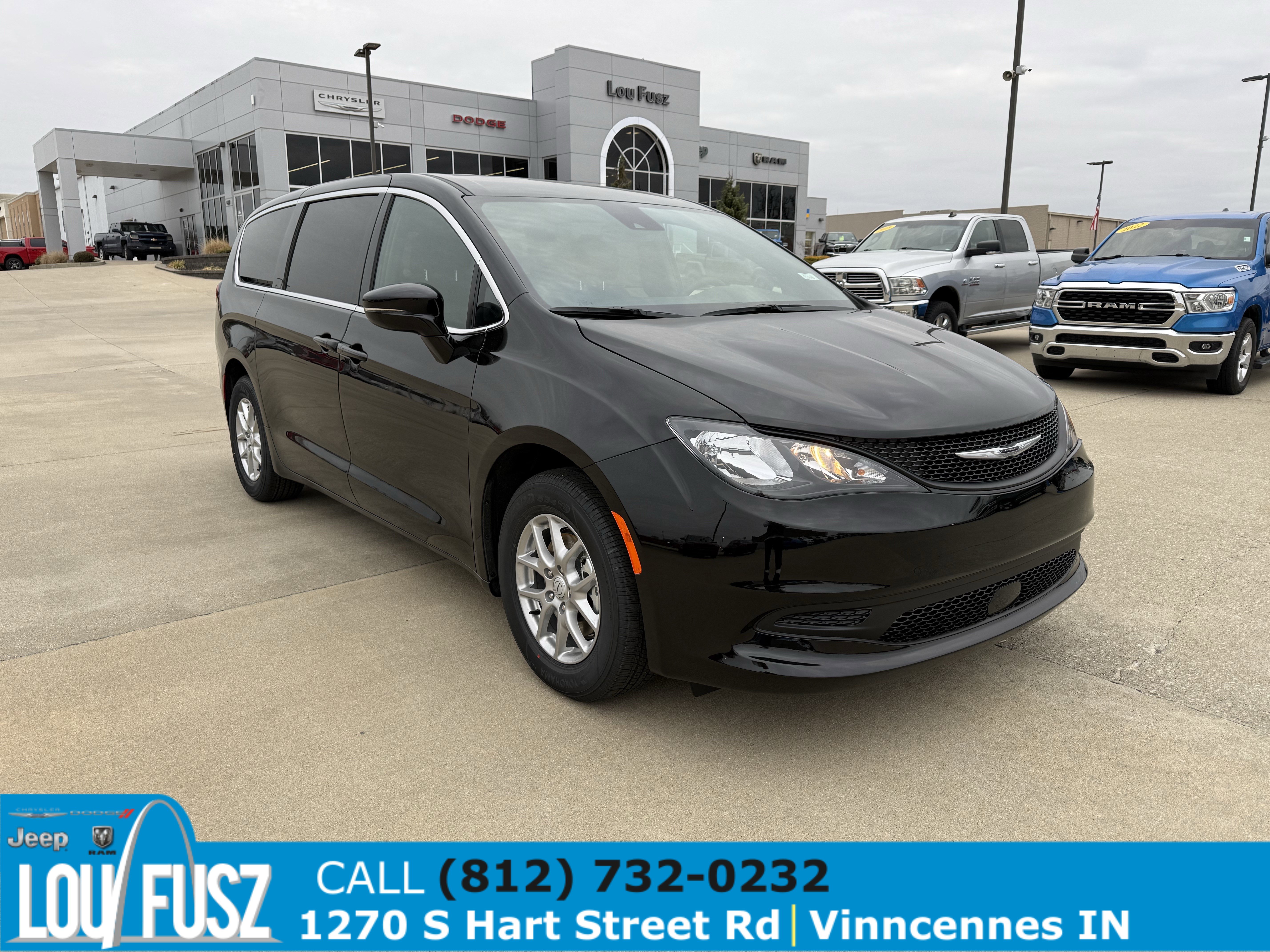 2026 Chrysler Voyager LX's photo