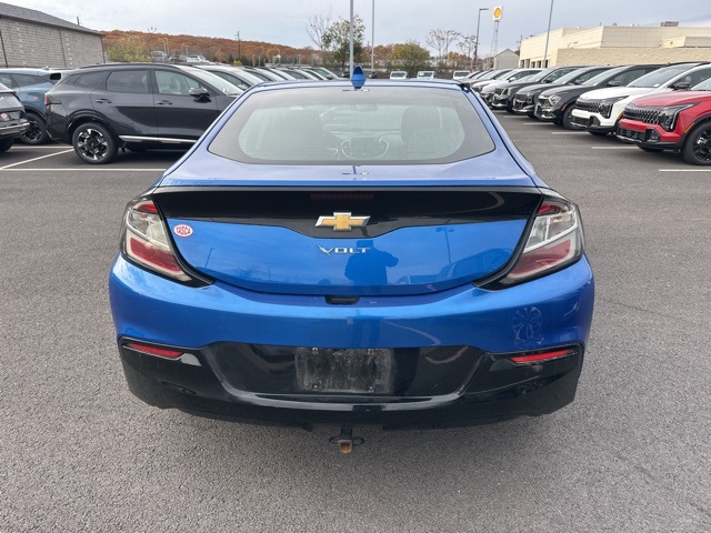 2017 Chevrolet Volt LT photo 3