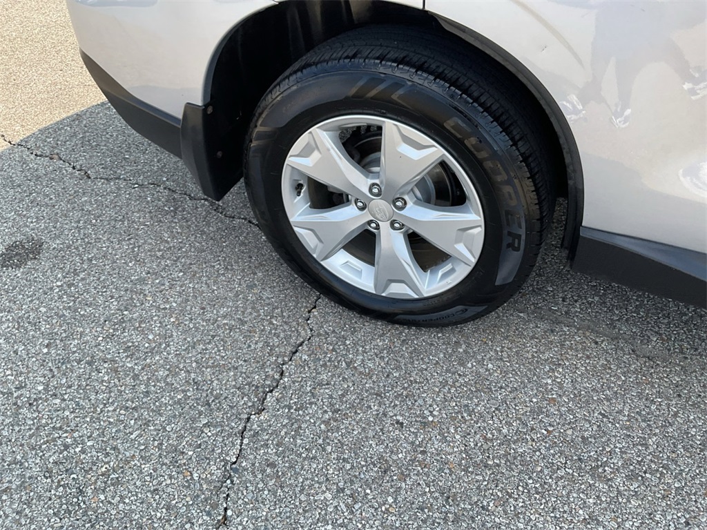 2016 Subaru Forester 2.5i Premium photo 21