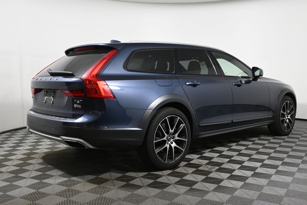 2020 Volvo V90 Cross Country T6 AWD photo 6