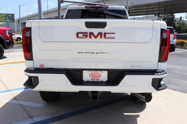 2025 Gmc Sierra 2500 HD Denali photo 3