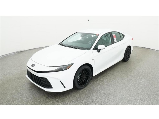 2026 Toyota Camry LE's photo