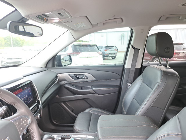 2021 Chevrolet Traverse Leather photo 12