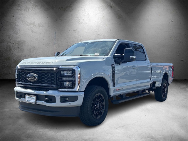 2025 Ford F-350 Lariat photo 4