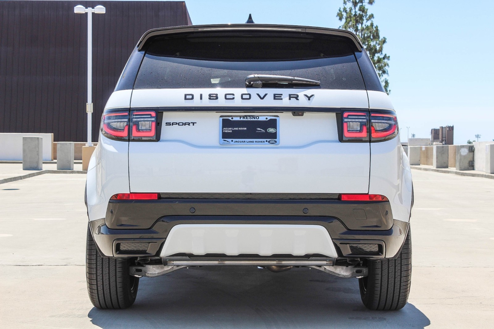 New 2024 Land Rover Discovery Sport Dynamic SE Sport Utility in Fresno