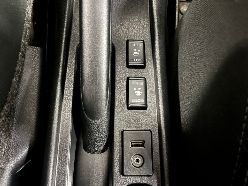 2015 Nissan Versa Note SL photo 8