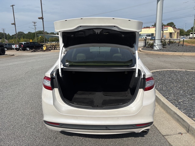 2016 Ford Fusion SE photo 22