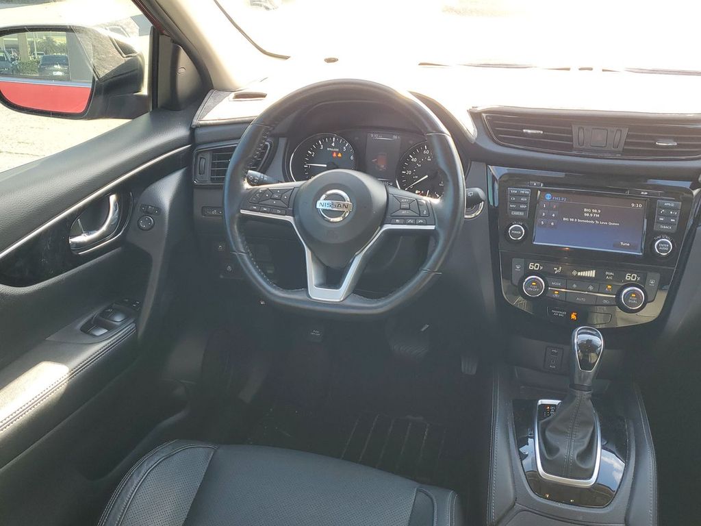 2017 Nissan Rogue Sport SL photo 5