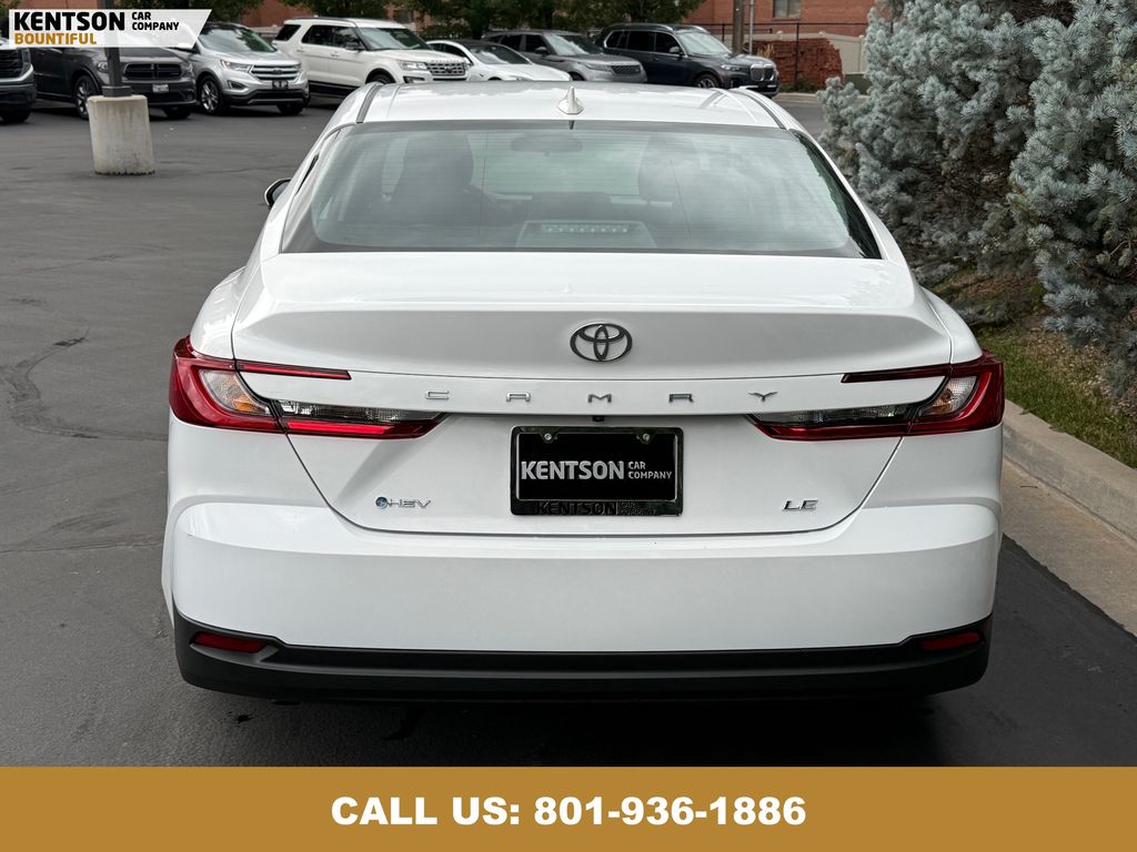 2025 Toyota Camry LE photo 6