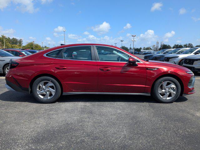 2025 Hyundai Sonata SE photo 4