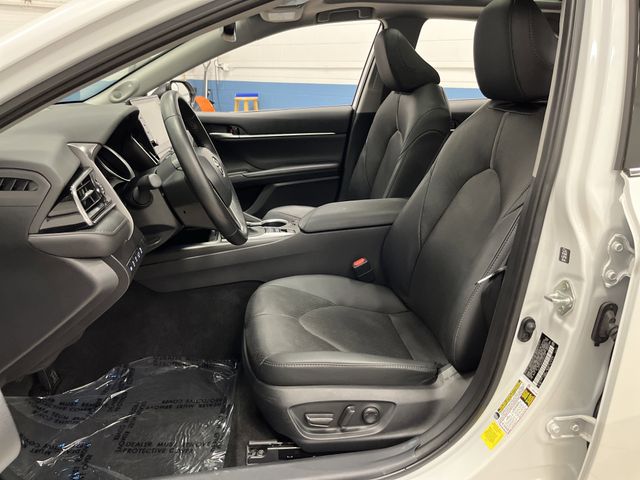 2023 Toyota Camry XLE photo 4