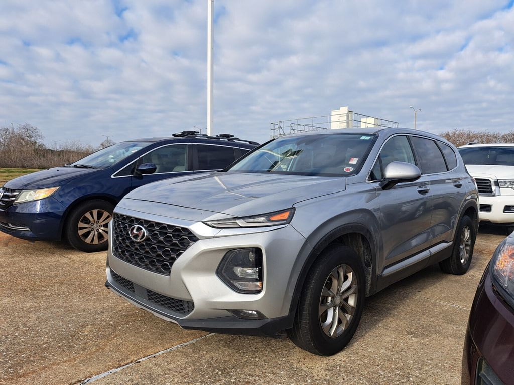 2020 Hyundai Santa Fe SEL's photo