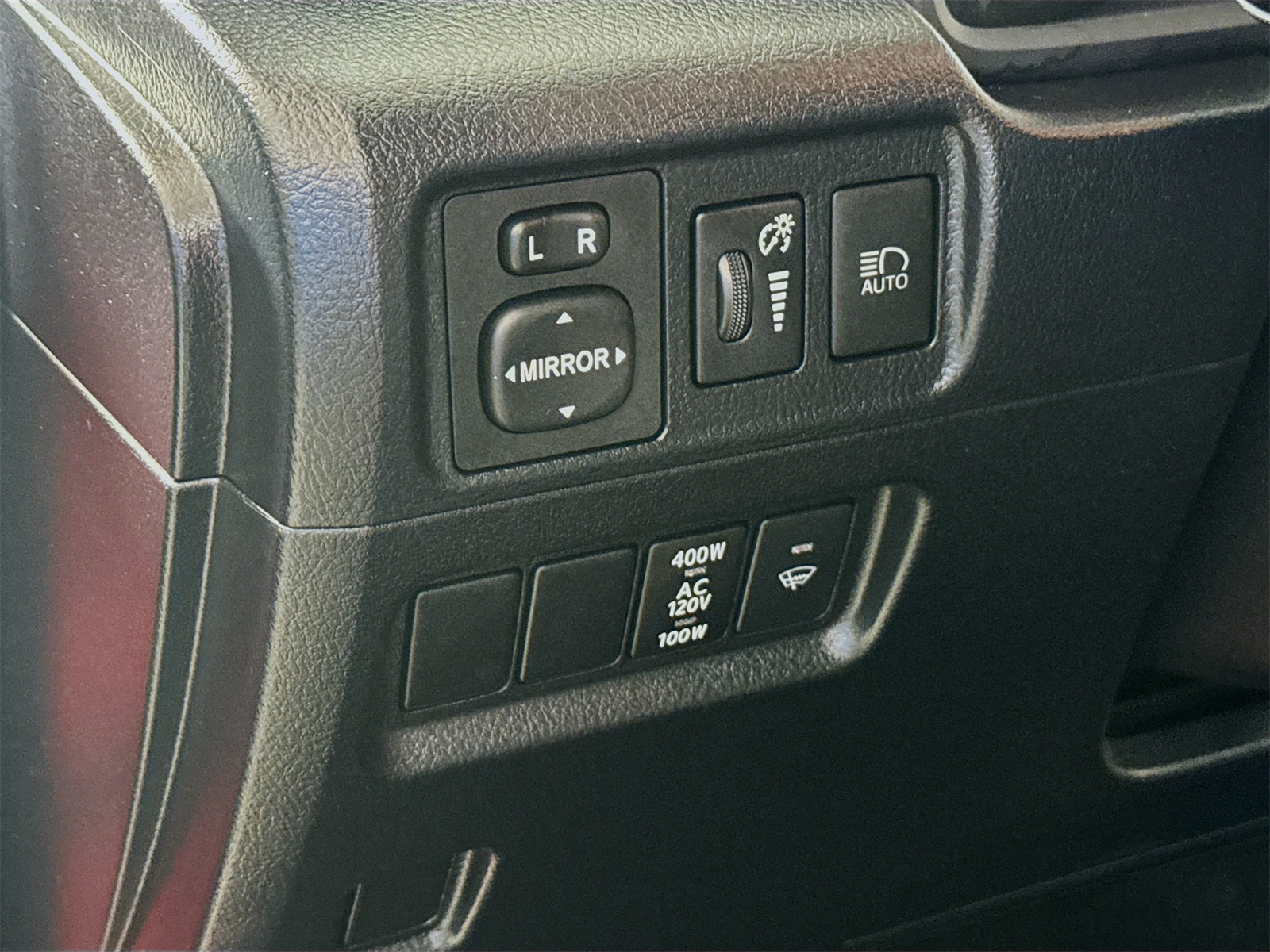 2024 Toyota 4Runner SR5 Premium photo 9
