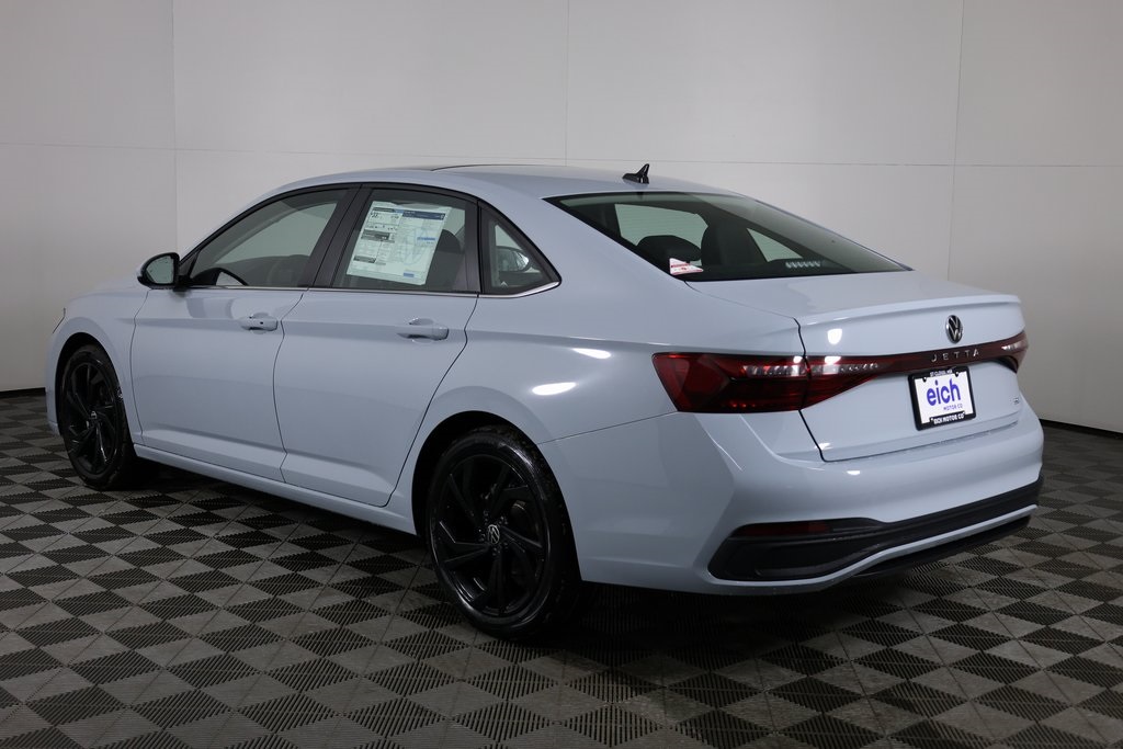 2025 Volkswagen Jetta 1.5T SE photo 4