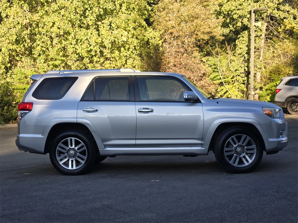 2011 Toyota 4Runner Limited photo 3
