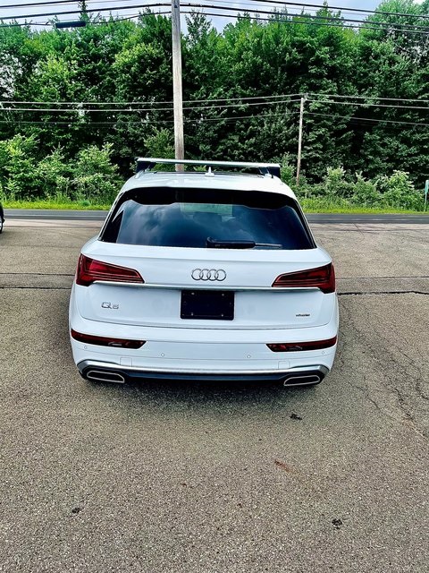 2022 Audi Q5 45 S line Premium photo 2