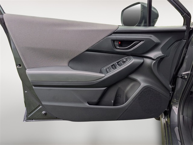2025 Subaru Crosstrek Premium photo 13