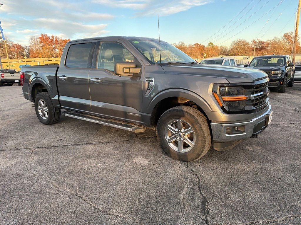 2024 Ford F-150 XLT photo 2