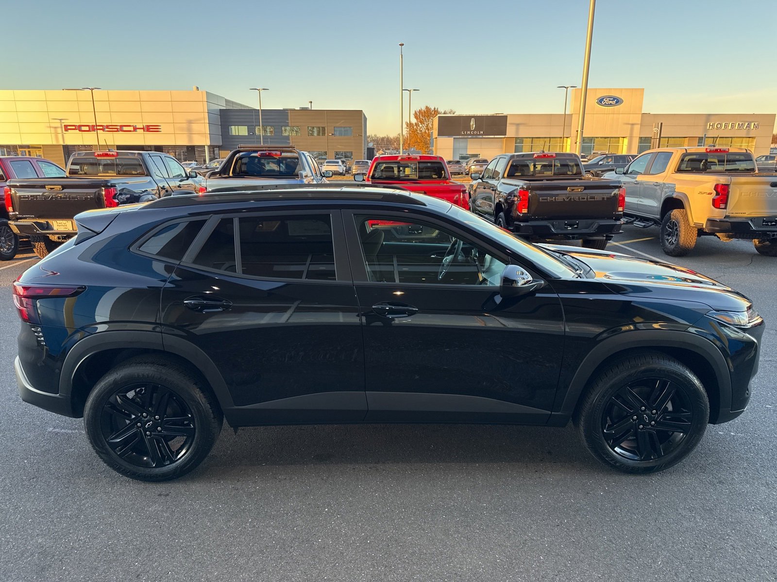 2026 Chevrolet Trax ACTIV photo 2