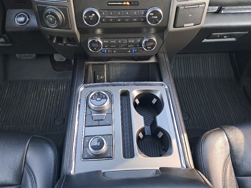 2020 Ford Expedition XLT photo 20