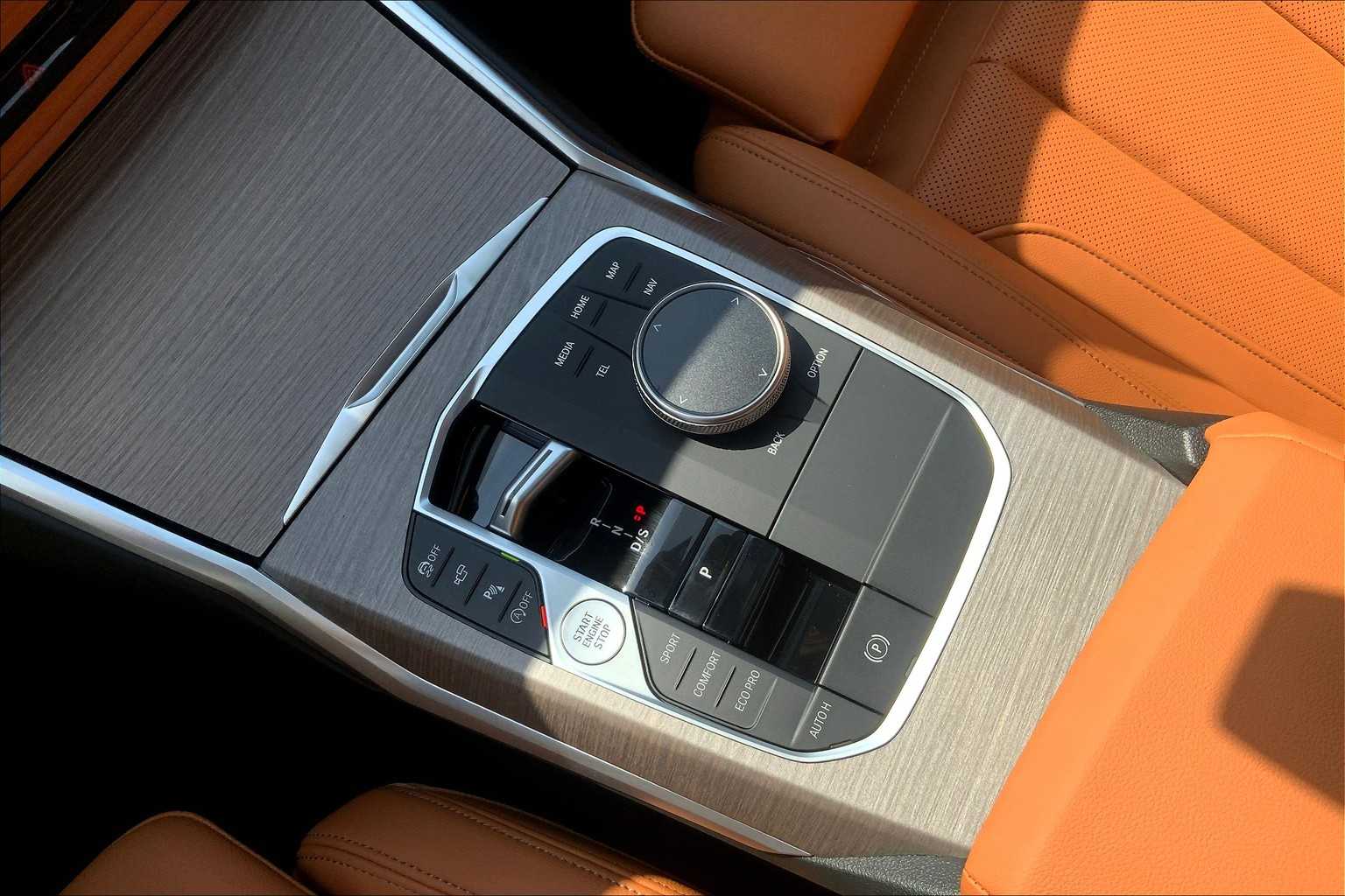 2025 Bmw 330i photo 8