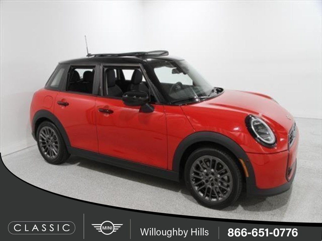 2025 MINI Hardtop 4 Door S's photo