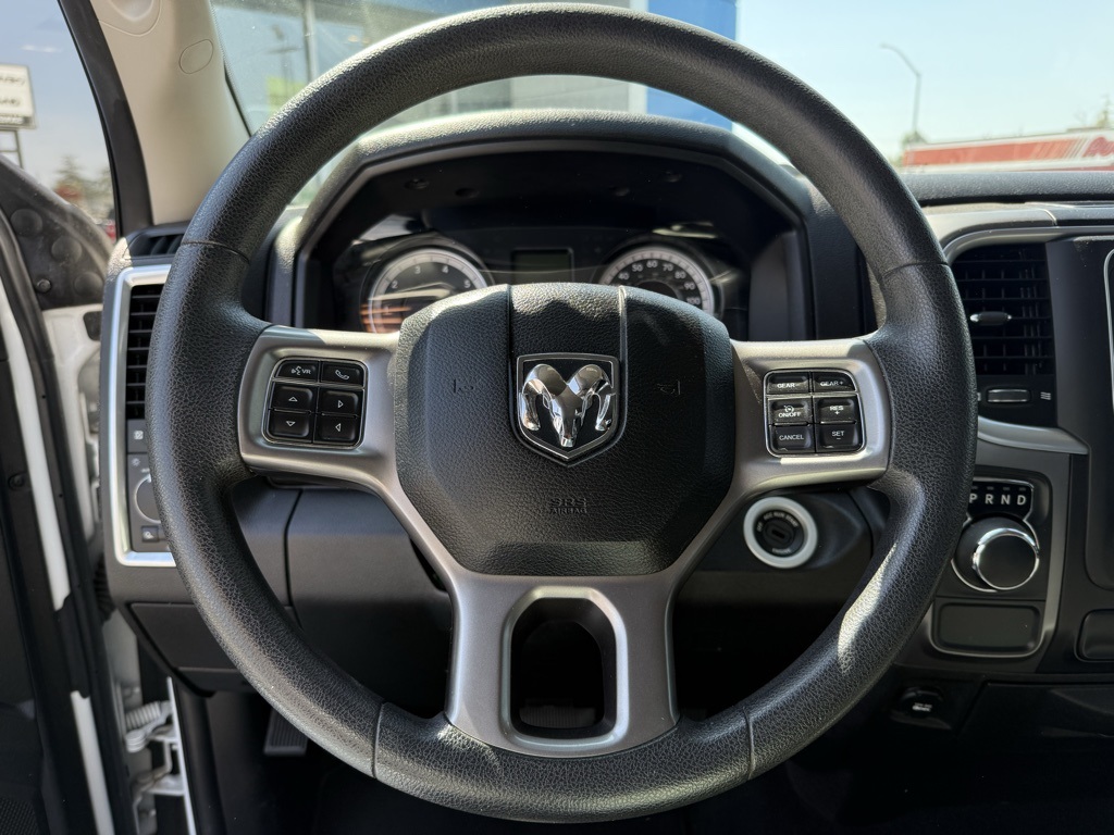 2021 Ram 1500 Classic SLT photo 9