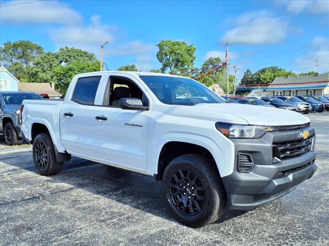 2025 Chevrolet Colorado LT photo 3