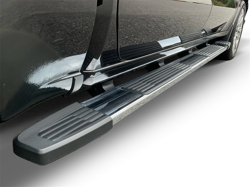 2022 Chevrolet Silverado 1500 High Country photo 17