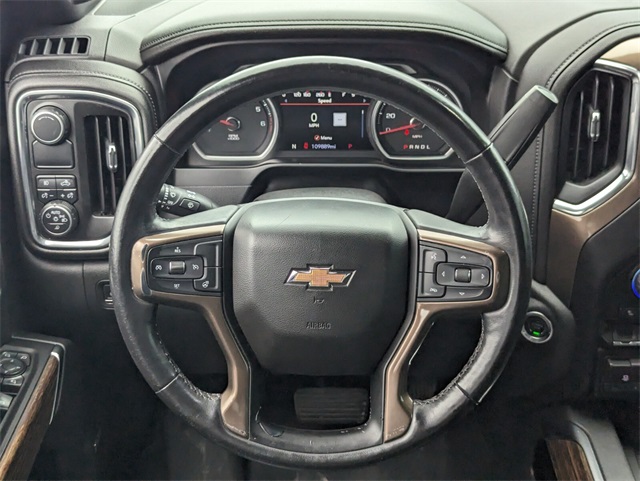 2019 Chevrolet Silverado 1500 Sport High Country photo 3