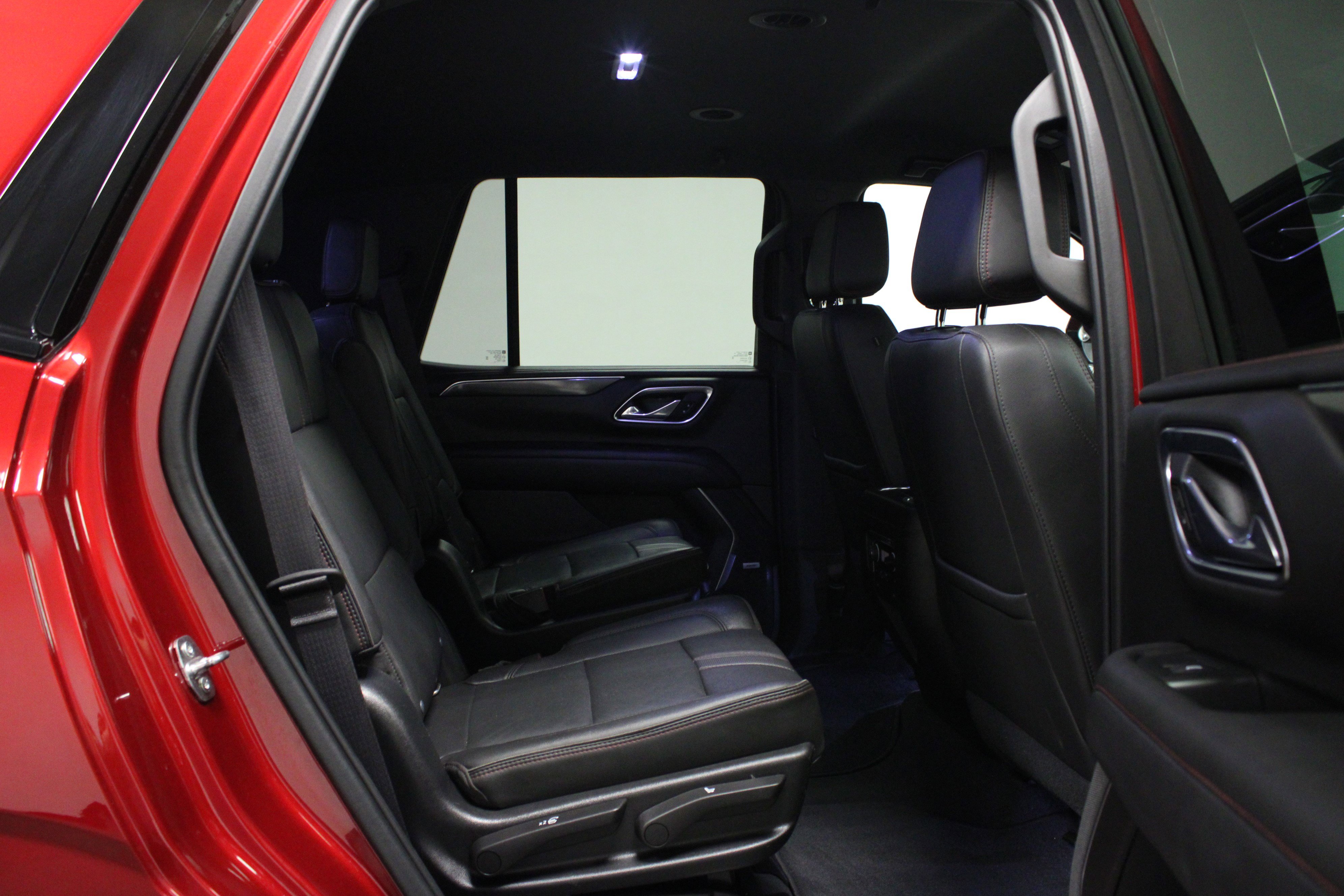 2021 Chevrolet Tahoe RST photo 13